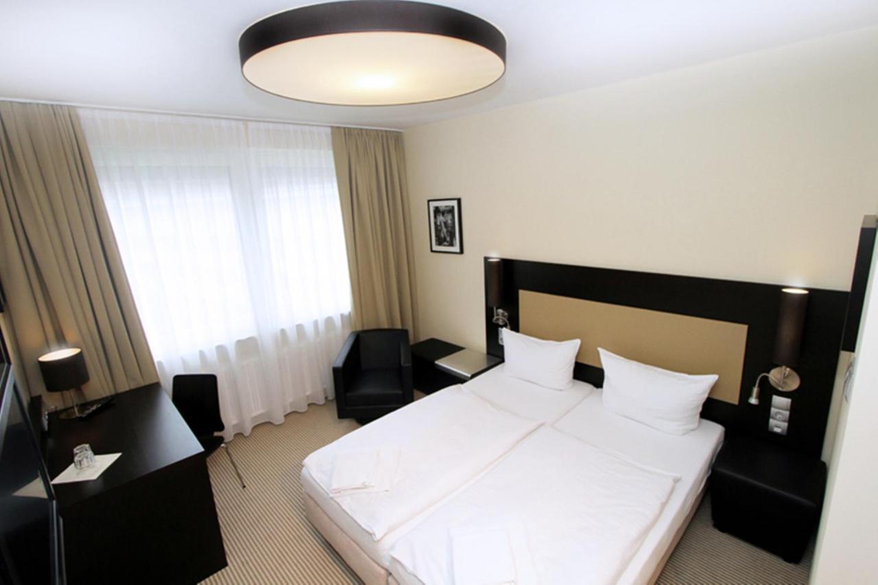 Lulu Rent Aparthotel カールスルーエ エクステリア 写真